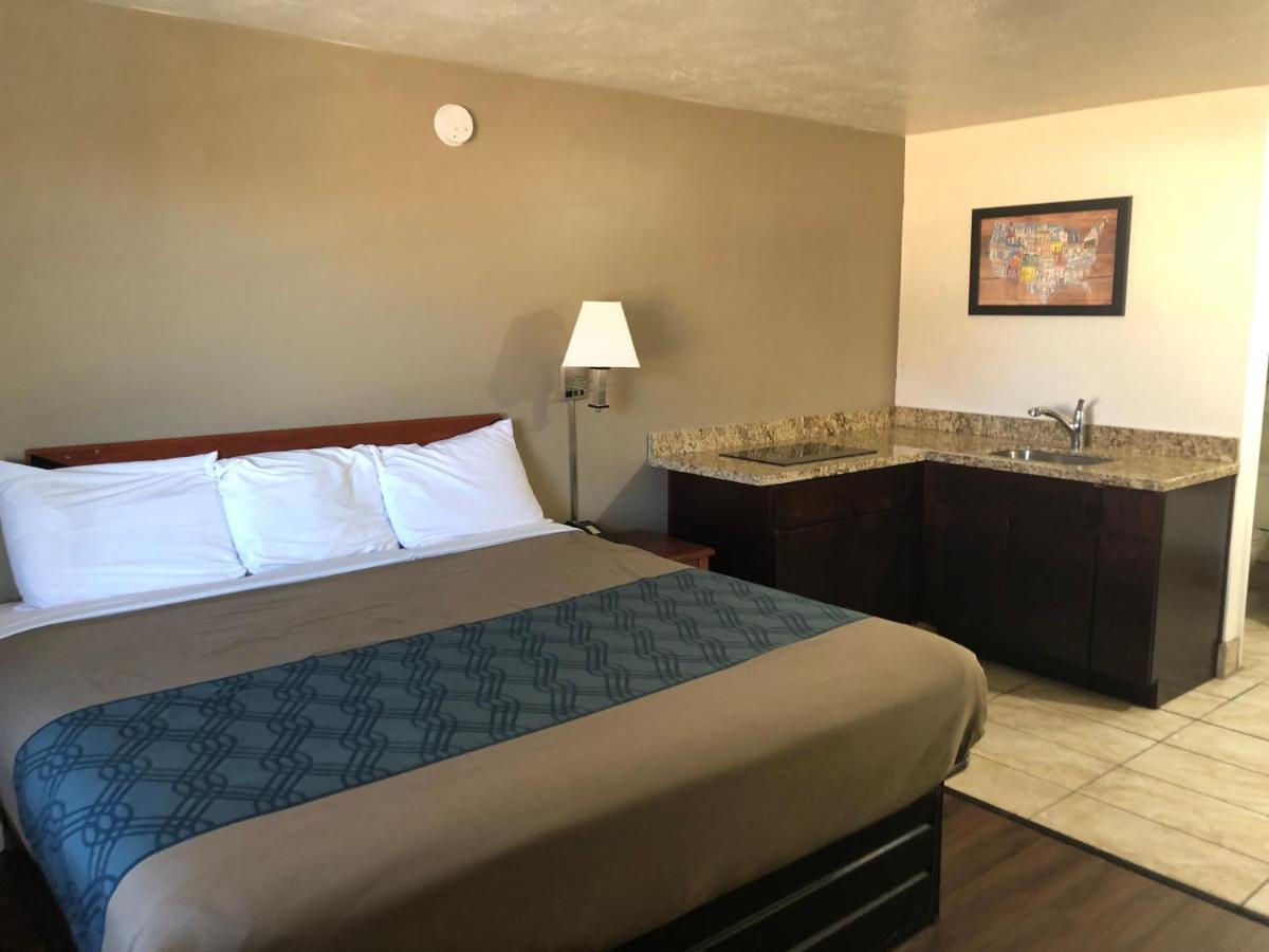 Ameri-Stay Inn & Suites Clearfield Eksteriør billede