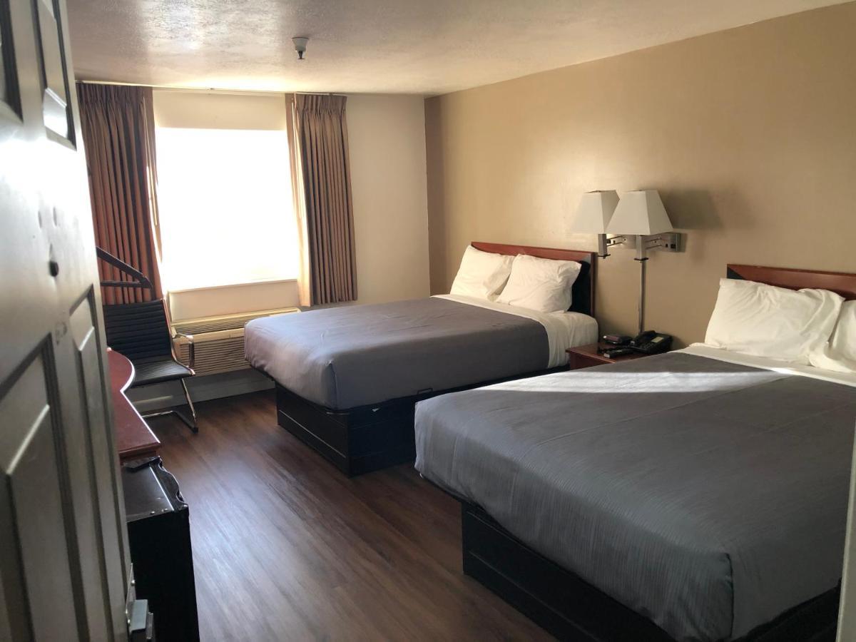 Ameri-Stay Inn & Suites Clearfield Eksteriør billede