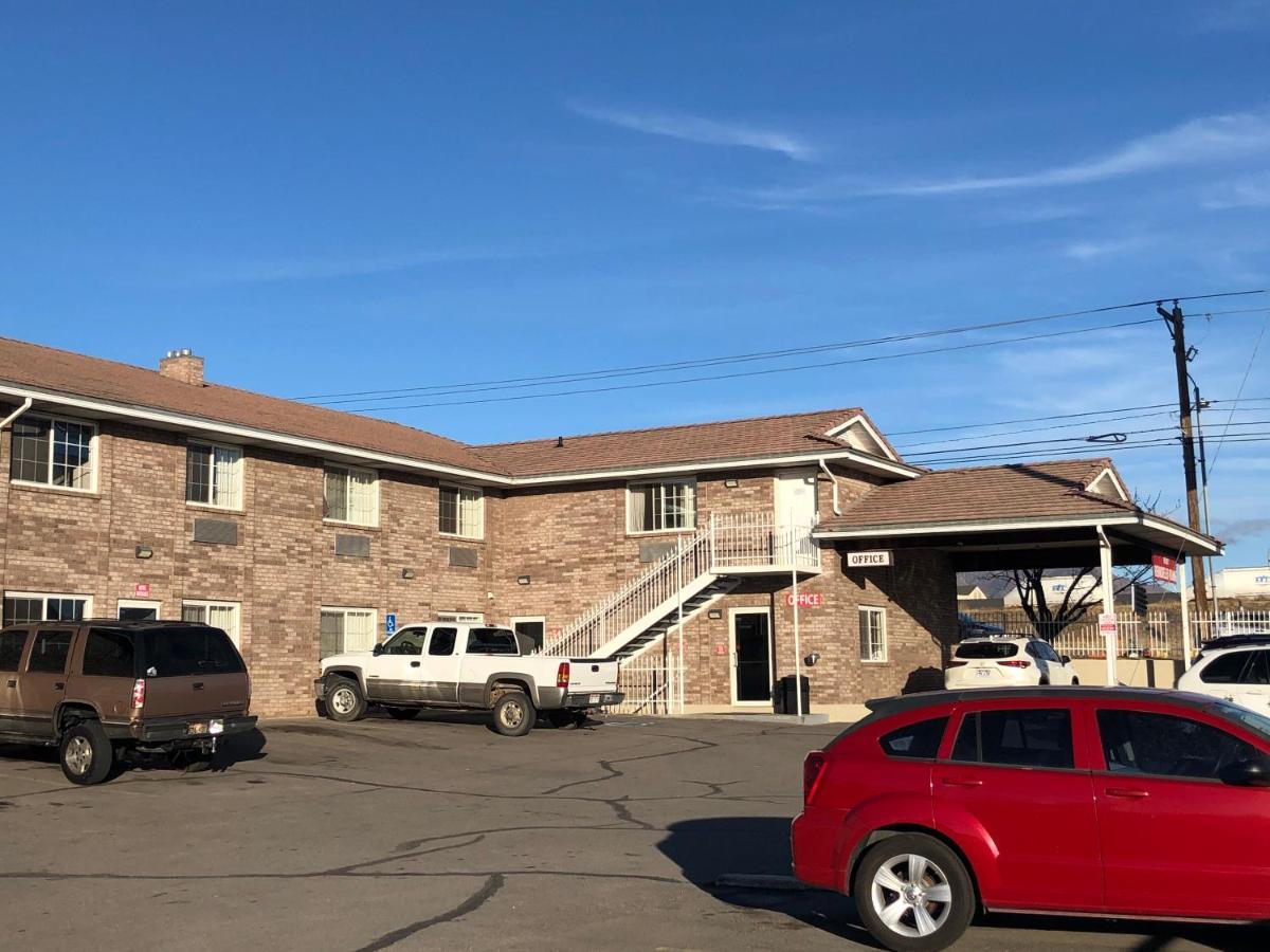 Ameri-Stay Inn & Suites Clearfield Eksteriør billede