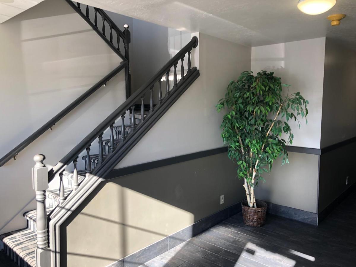 Ameri-Stay Inn & Suites Clearfield Eksteriør billede