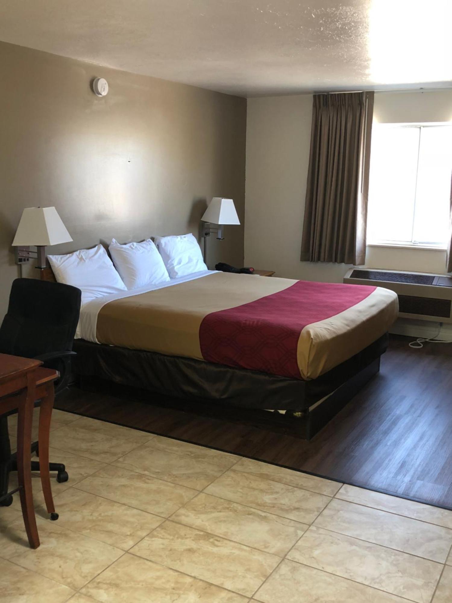 Ameri-Stay Inn & Suites Clearfield Eksteriør billede